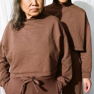 Pansy Fleece Cropped Sweatshirt - Small